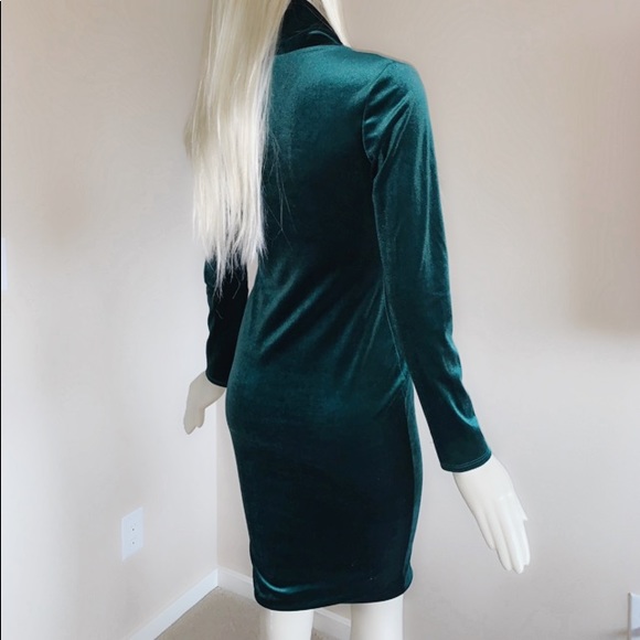 Green Velvet Dress - Picture 5 of 6